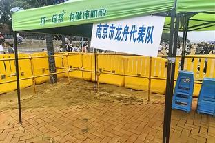 兰德尔谈锡伯杜夸球队：训练里他还骂我们呢 很高兴他有这种感觉